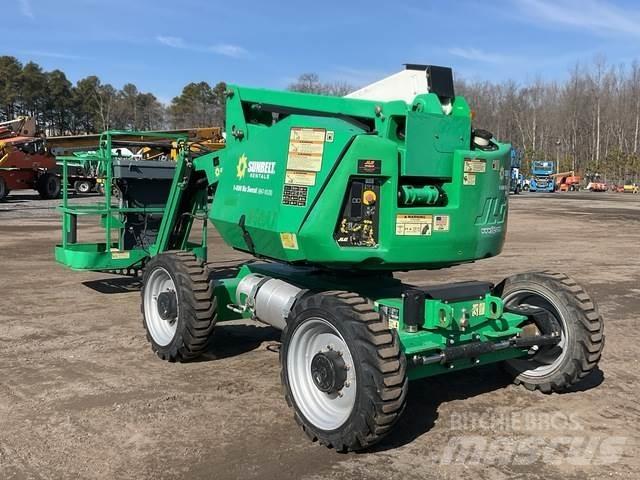 JLG 340AJ Plataformas con brazo de elevación manual