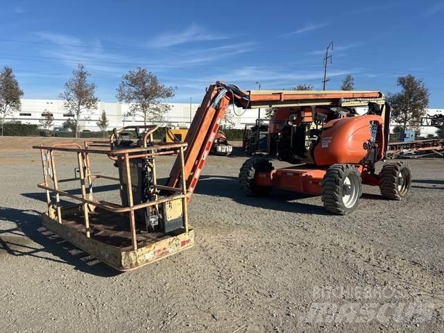 JLG 600AJ Plataformas con brazo de elevación manual