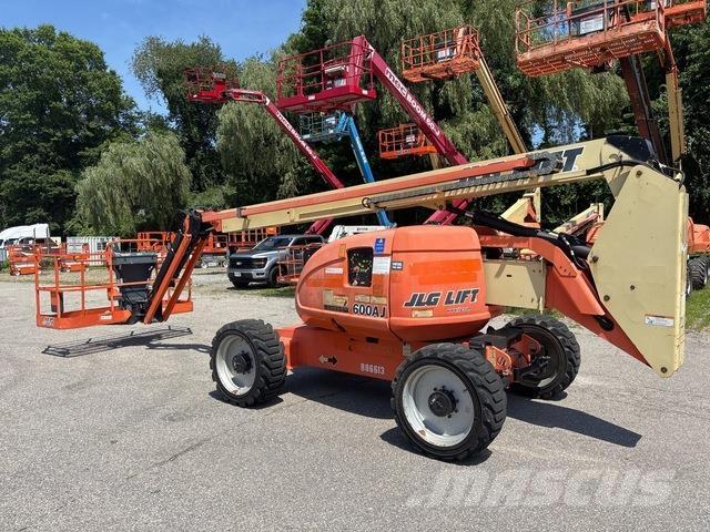 JLG 600AJ Plataformas con brazo de elevación manual