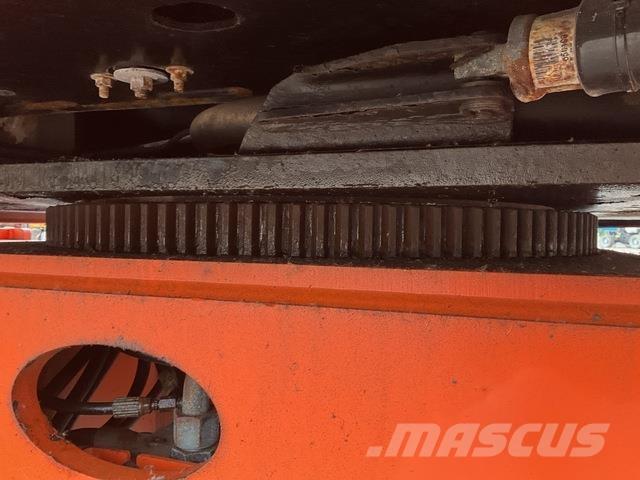 JLG 600AJ Plataformas con brazo de elevación manual
