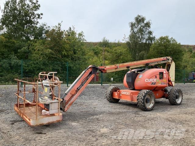 JLG 600AJ Plataformas con brazo de elevación manual