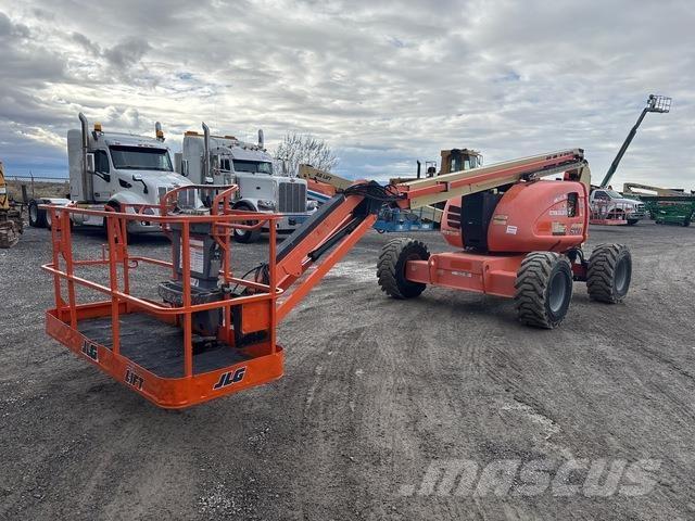 JLG 600AJ Plataformas con brazo de elevación manual