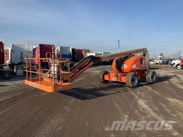 JLG 600AJ Plataformas con brazo de elevación manual