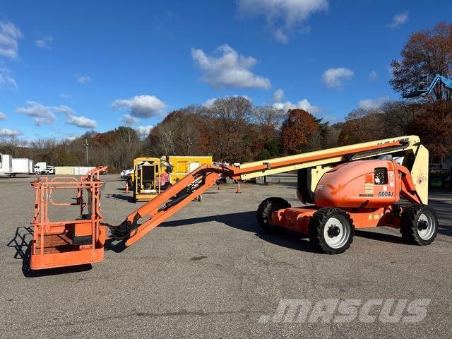 JLG 600AJ Plataformas con brazo de elevación manual