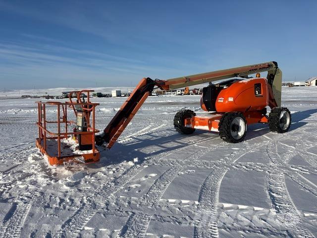JLG 600AJ Plataformas con brazo de elevación manual