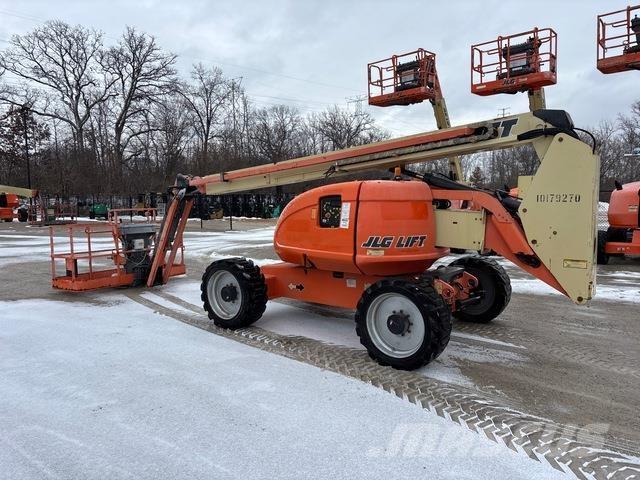 JLG 600AJ Plataformas con brazo de elevación manual