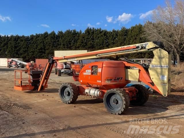 JLG 600AJN Plataformas con brazo de elevación manual