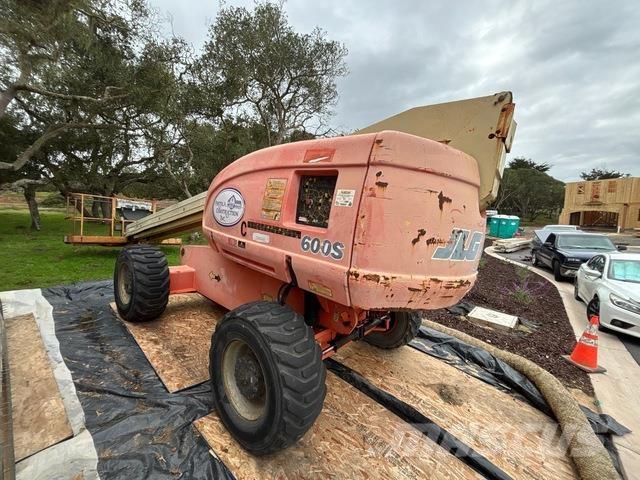 JLG 600S Plataformas con brazo de elevación telescópico