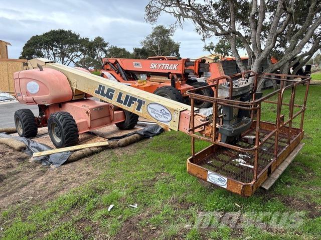 JLG 600S Plataformas con brazo de elevación telescópico