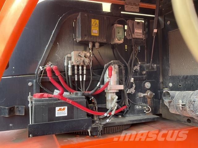 JLG 660SJ Plataformas con brazo de elevación telescópico