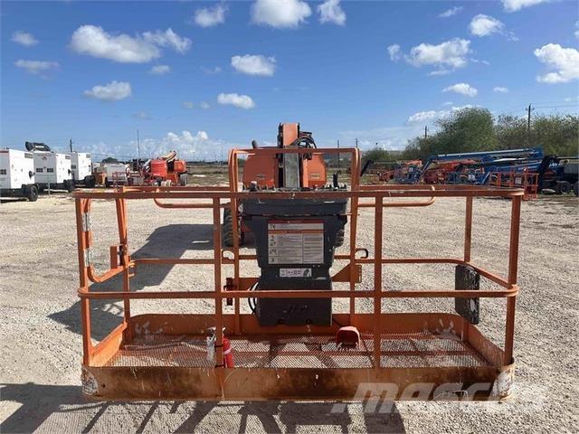 JLG 660SJ Plataformas con brazo de elevación telescópico