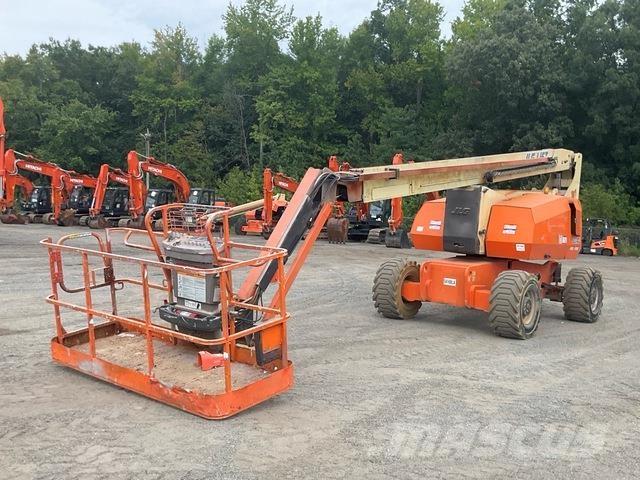 JLG 800AJ Plataformas con brazo de elevación manual