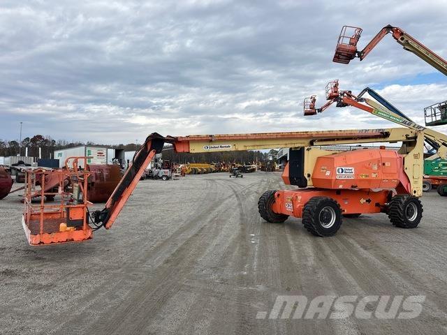 JLG 800AJ Plataformas con brazo de elevación manual