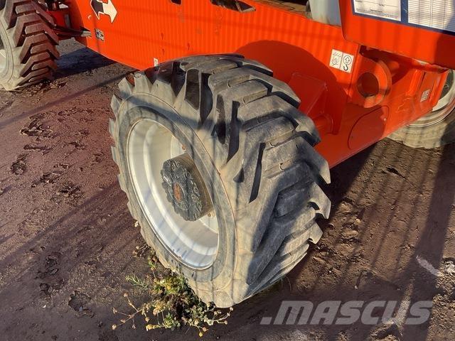 JLG 860SJ Plataformas con brazo de elevación telescópico