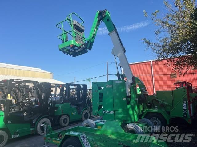 JLG E300AJP Plataformas con brazo de elevación manual