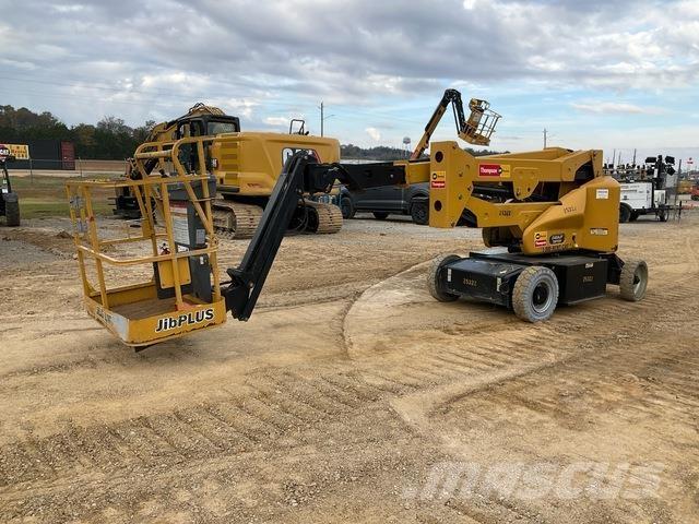 JLG E400AJPN Plataformas con brazo de elevación manual