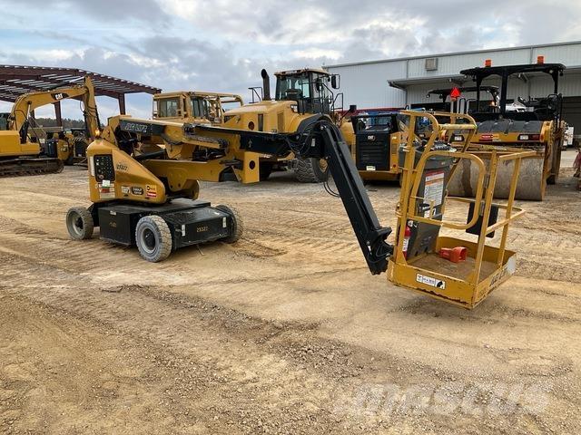 JLG E400AJPN Plataformas con brazo de elevación manual