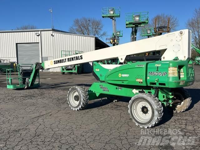 JLG M600JP Otros