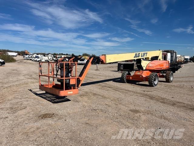 JLG M600JP Plataformas con brazo de elevación telescópico