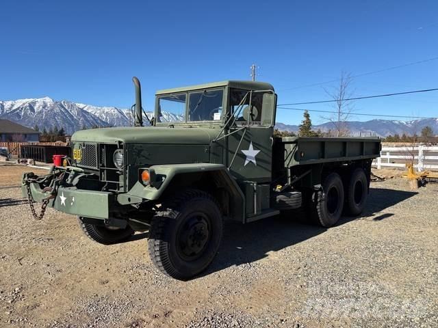 Kaiser M35A2 Camiones con caja de remolque