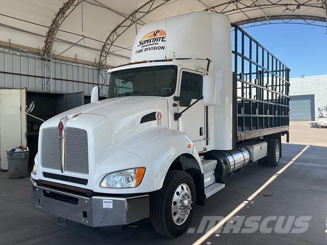 Kenworth T440 Camiones de cama baja