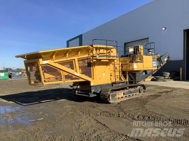 Komatsu BZ200 Machacadoras