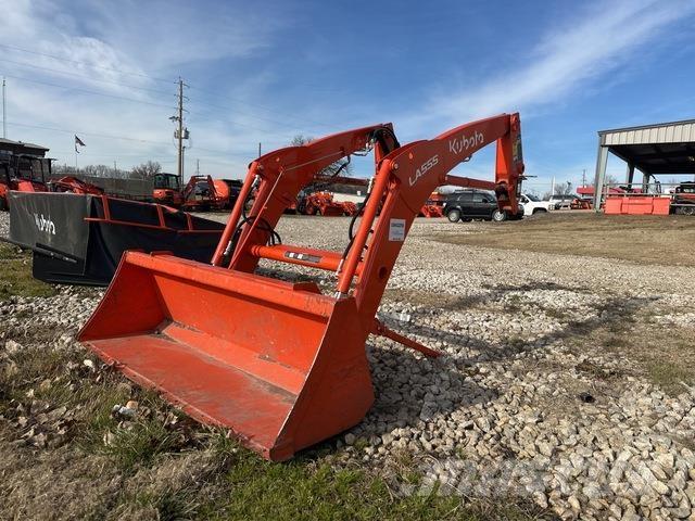 Kubota LA555 Otros