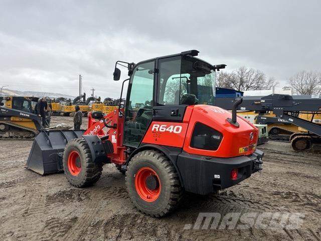 Kubota R640 Cargadoras sobre ruedas