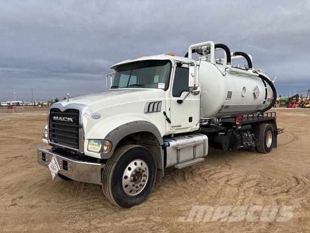 Mack 400 Camiones aspiradores/combi