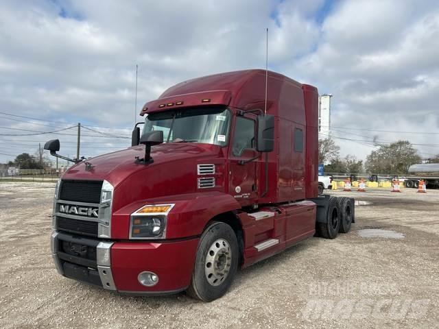 Mack 64T Camiones tractor