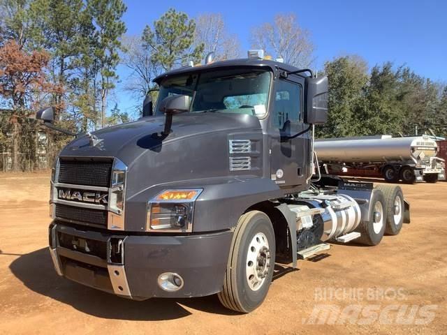 Mack AN64T Camiones tractor