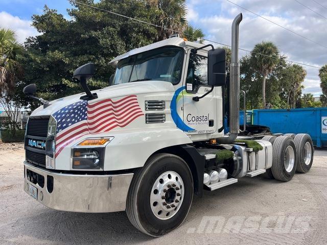 Mack AN64T Camiones tractor