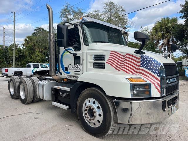 Mack AN64T Camiones tractor