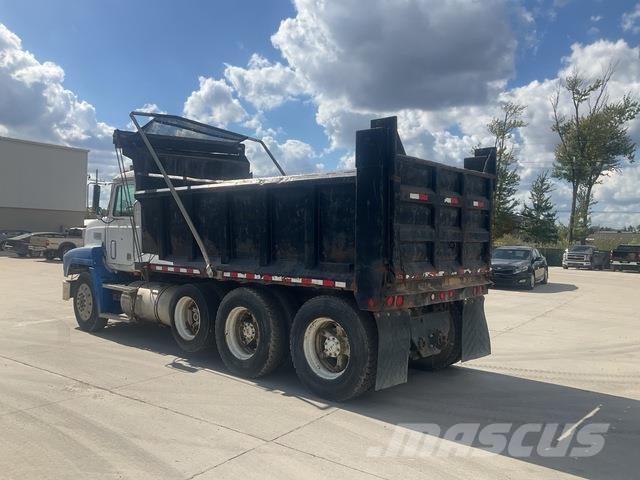 Mack CH613 Bañeras basculantes usadas