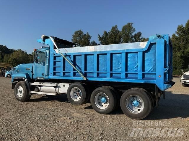 Mack CL713 Bañeras basculantes usadas