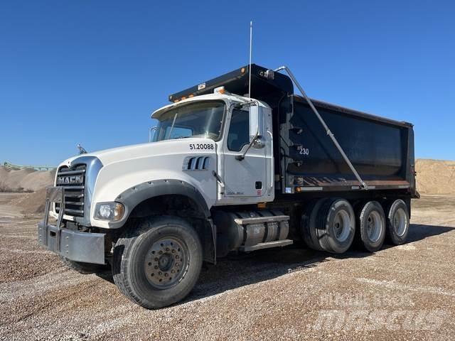 Mack CTP713 Bañeras basculantes usadas