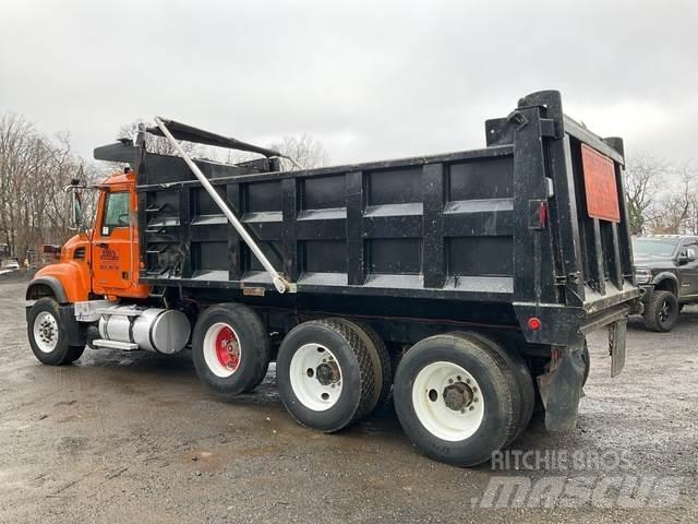 Mack CV713 Bañeras basculantes usadas