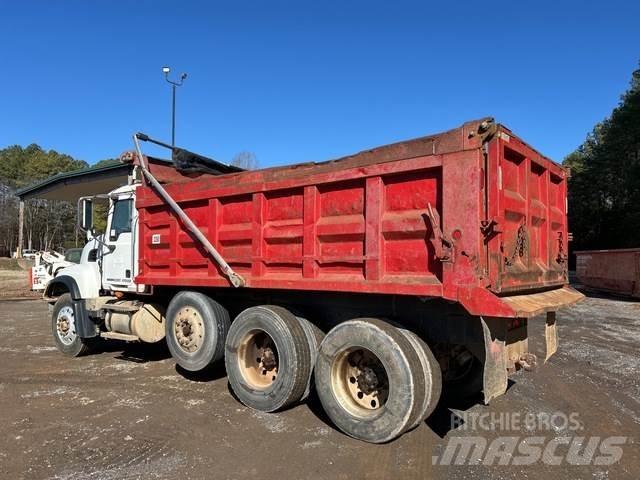 Mack CV713 Bañeras basculantes usadas