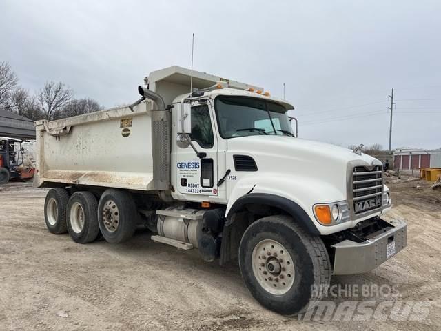 Mack CV713 Bañeras basculantes usadas