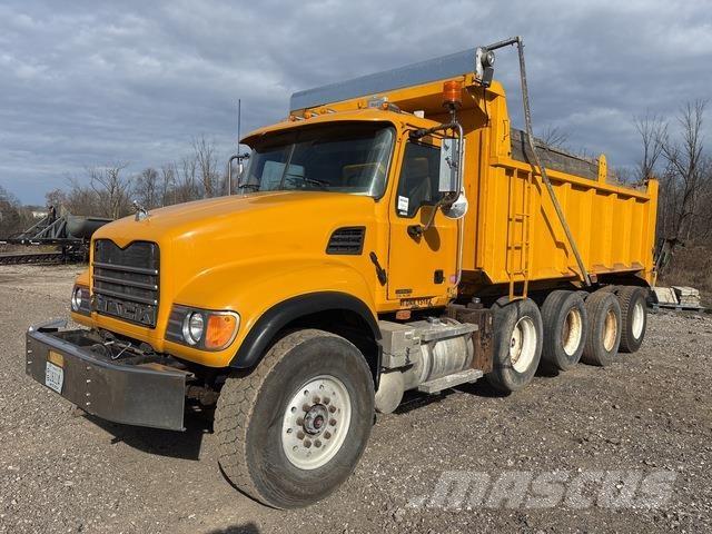 Mack CV713 Bañeras basculantes usadas