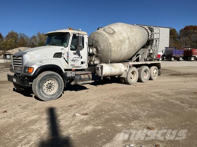Mack CV713 Otros camiones
