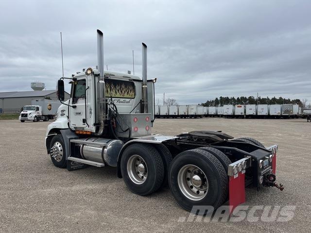 Mack CXN613 Camiones tractor