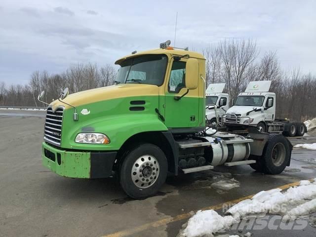 Mack CXU612 Camiones tractor