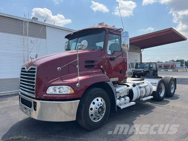Mack CXU612 Camiones tractor