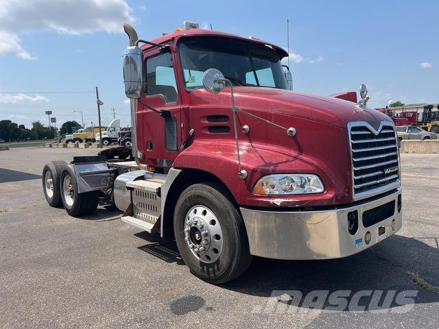Mack CXU612 Camiones tractor