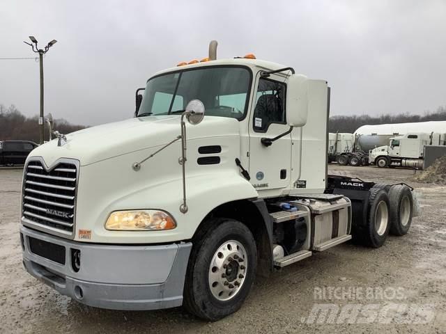 Mack CXU613 Camiones tractor