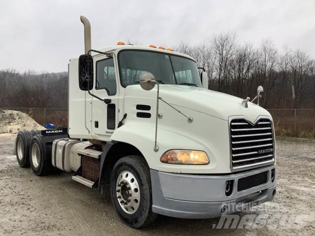 Mack CXU613 Camiones tractor