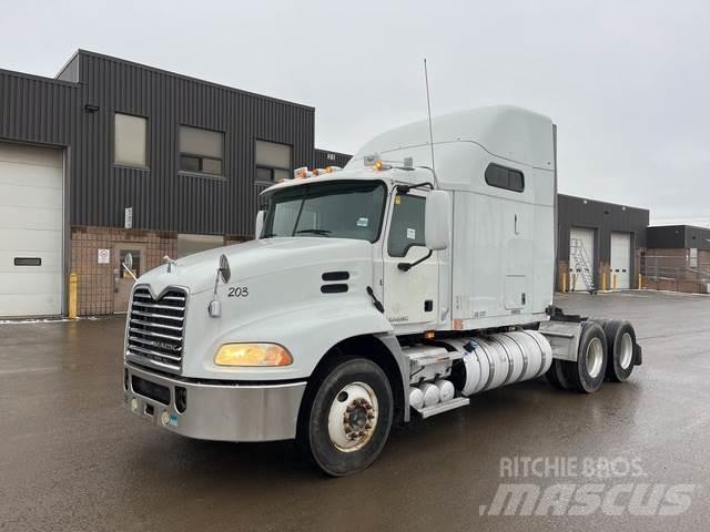 Mack CXU613 Camiones tractor