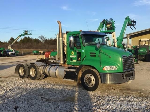 Mack CXU613 Camiones tractor