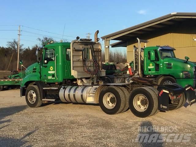 Mack CXU613 Camiones tractor